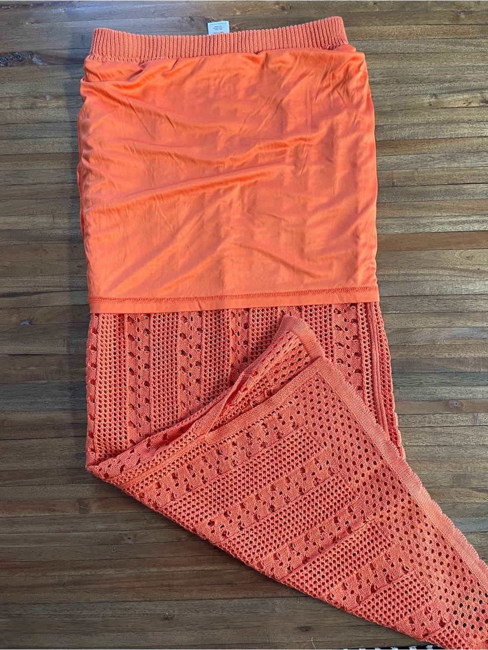 🩷Sale🩷 NWOT Beautiful Crocheted Knit Set with Long Skirt and Cropped Top - Med - Picture 5 of 8